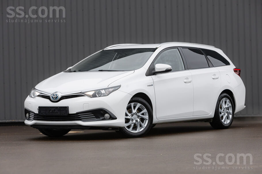 Toyota Toyota auris, 1.8 benzīns, elektrība, automāts. 