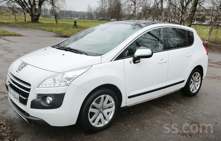Peugeot Продаю Peugeot 3008 2.0 Hdi Hybryd4 4x4.Тех. осмот