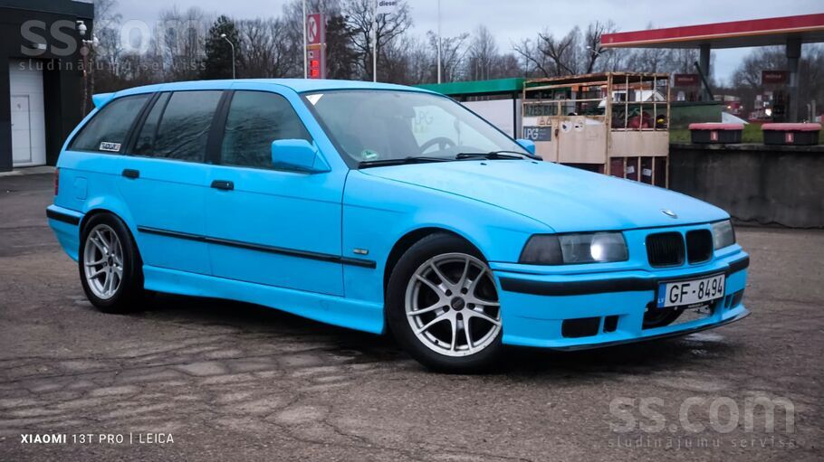 BMW E36 ar m52b25 motoru. Sporta stūre, shortshift, pa
