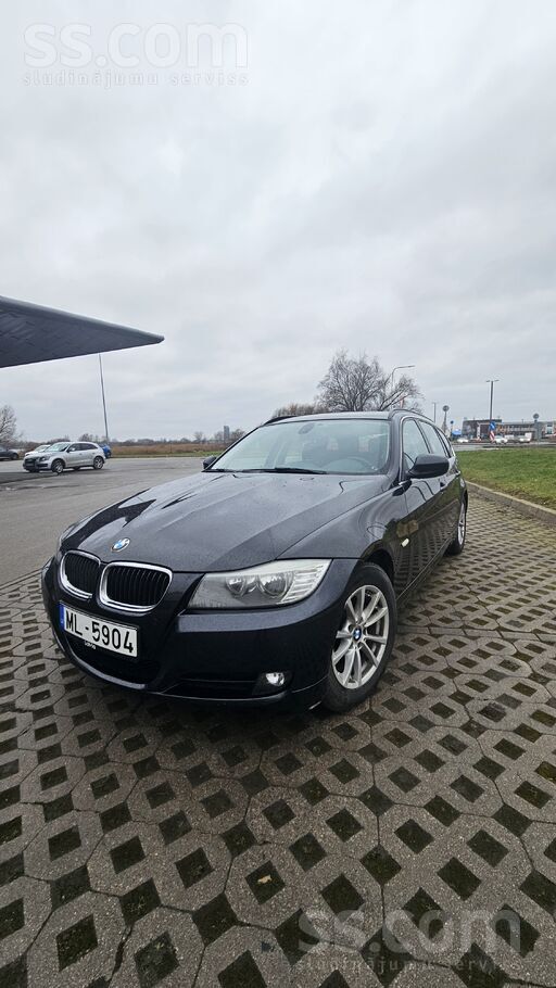 Bmw 2011 gada. Ļoti labā stāvoklī. Oriģināls nobraukums. Vairak jautājumu pa