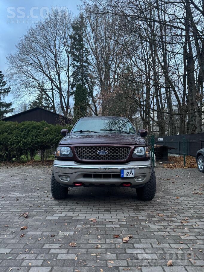 Pārdodu savu Amerikas sapni. Ford F150, 2002. gads, 5.4 benzīna dzinējs. Res