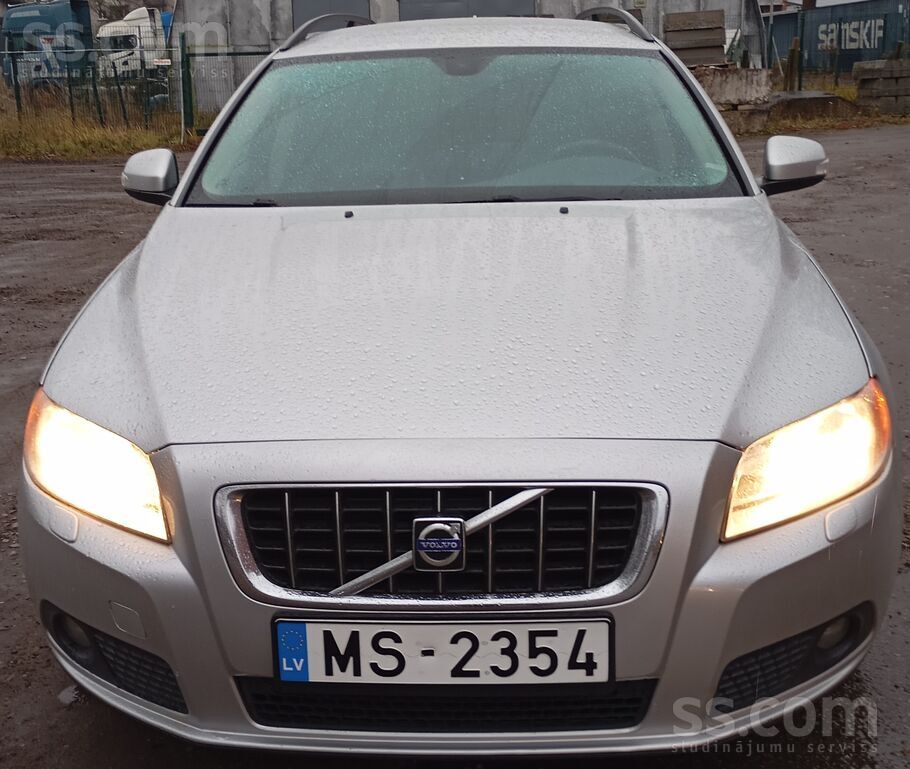 Volvo Продаётся машина, ТО до 10.03.27.