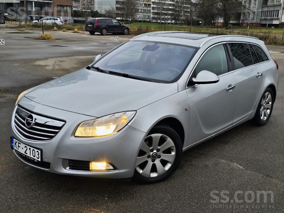 Opel Insignia 2011g. Labā tehniskā un vizuāla stāvoklī.
Tiko veiktas apkop