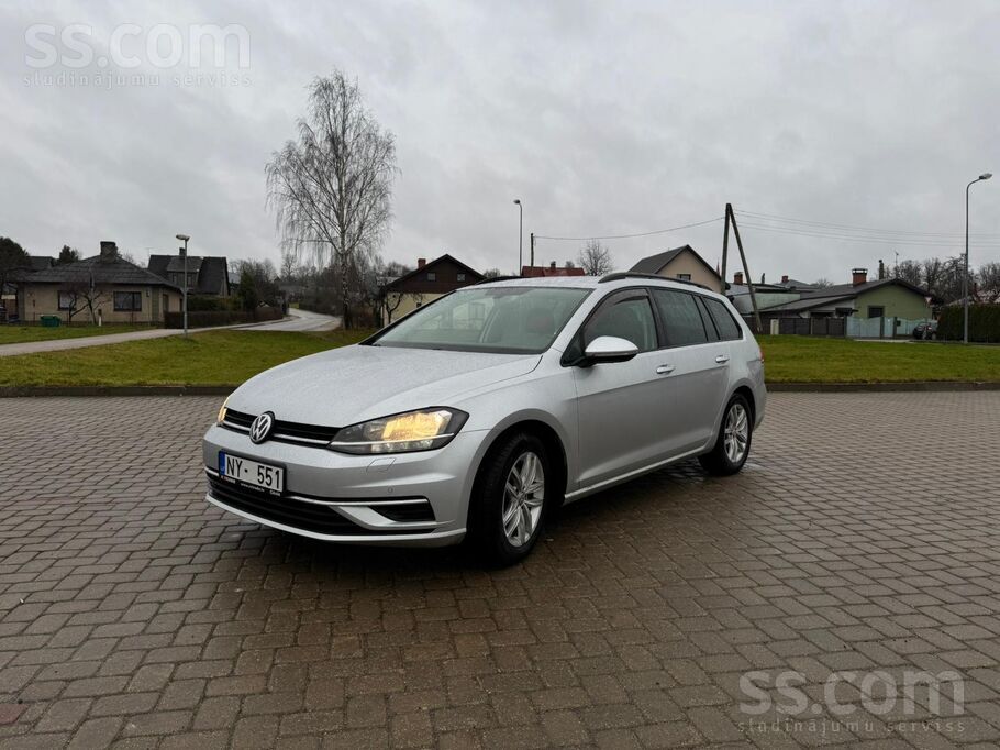 Volkswagen Tirgojas izcilā stāvoklī Volkswagen Golf 7 2.0 dīz