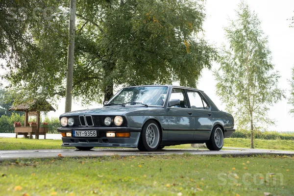 BMW Pārdodu BMW E28 525e M20B27, manuālā kārba. 