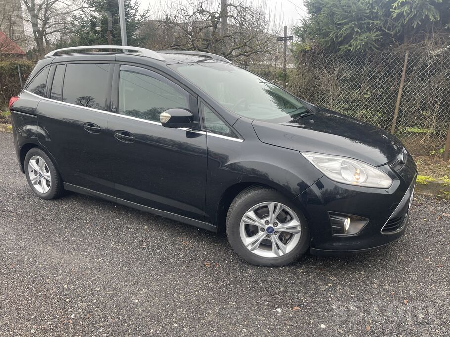 Ford Grand C-Max. 7 sēdvietas. 85 kw/116 z. s. No Beļģijas. Izietā TA bez ai