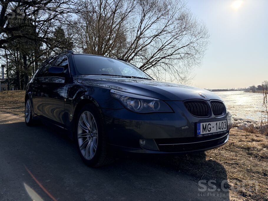 525D E61. R18. Komforta pusādas salons. Manuālā kārba. Tehniski un vizuāli ļ