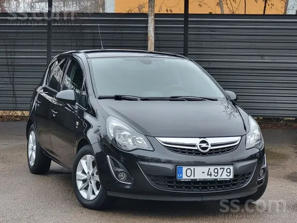 Opel Opel Corsa 1.4benzīns mehanika no Vācijas. Pusādas
