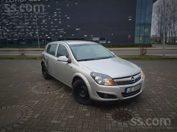 Opel Pārdod Opel Astra H, 85kw, mehānika