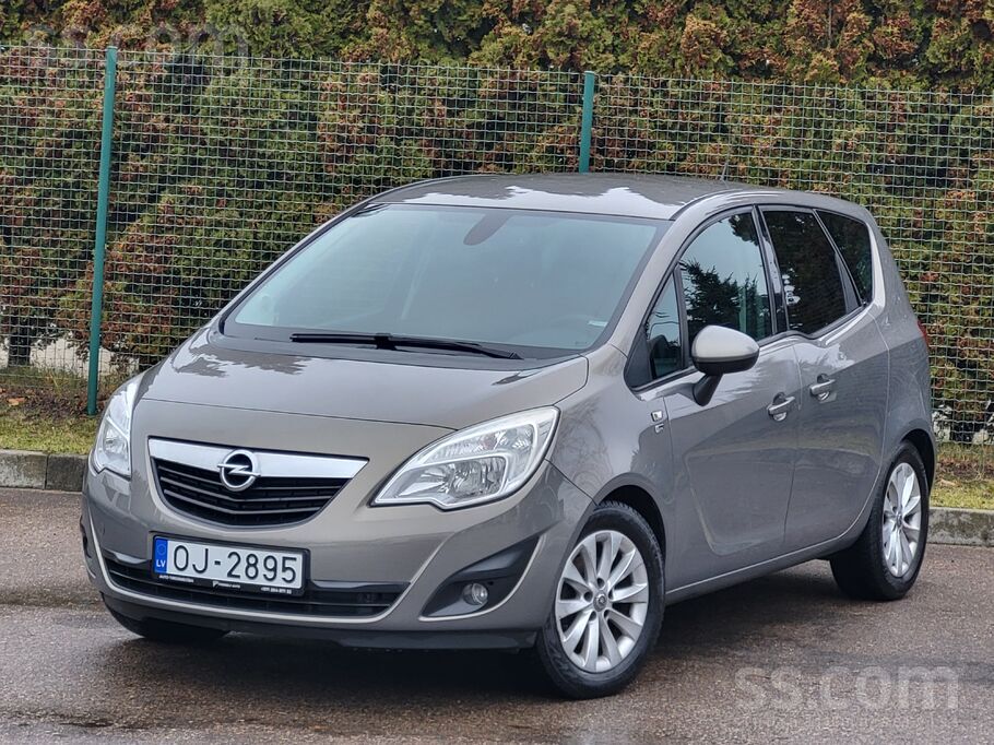 Opel Opel Meriva 1.4benzīns mehanika no Vācijas. Pusāda