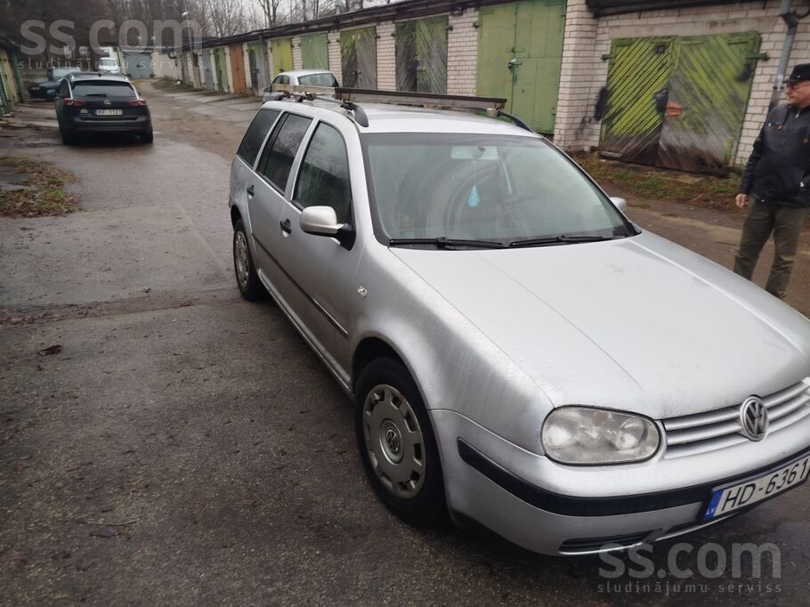 Продаю машину в связи с тем, что купил другую машину. Налог за 2025 год упла