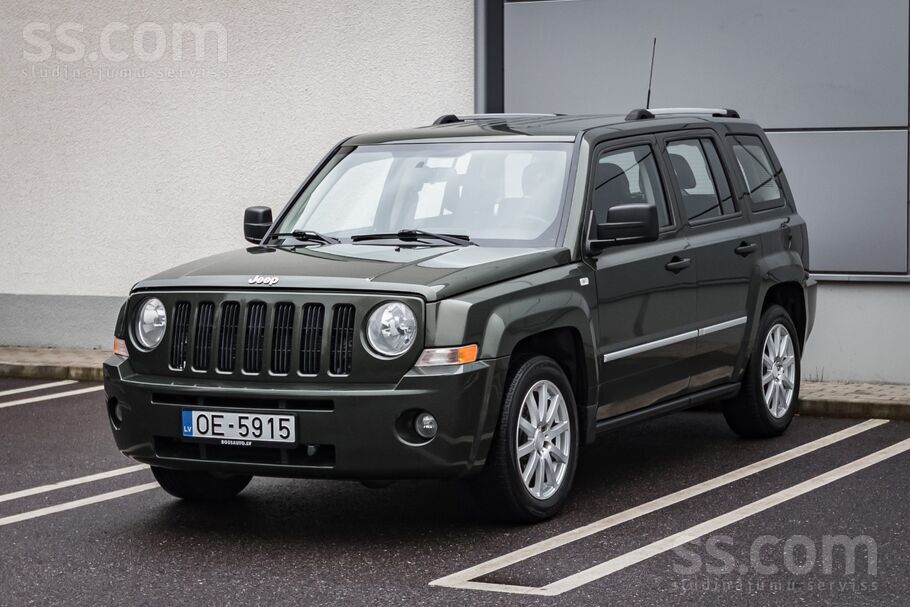 Jeep Patriot 2.4 benzīns 125kw 4x4, Automāts.
Auto labā tehniskā un vizu