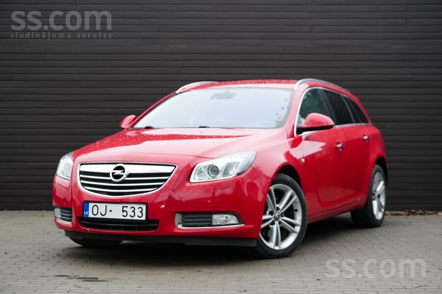 Opel Opel Insignia 2012. gada 2.0 dīzelis ar manuālo āt