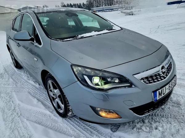 Opel Pārdodu Opel Astra J 1.7 Dīzelis 92kw. Manuālā ātr