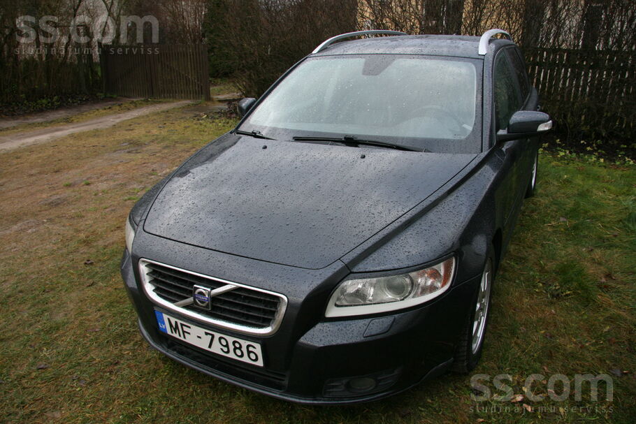 Volvo V50
