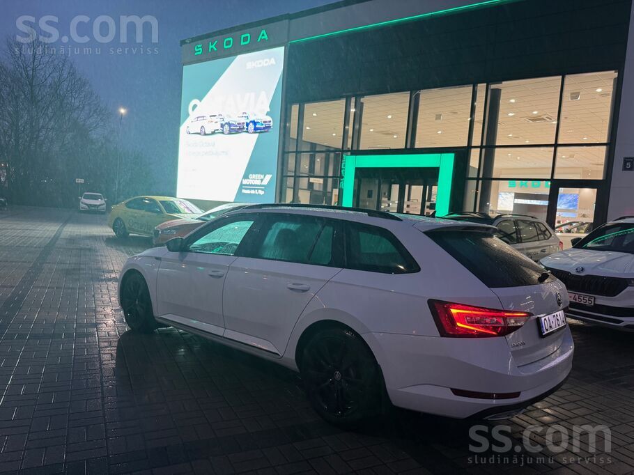 Ar iespēju pārņemt līzingu.
Automašīnu var pārbaudīt jebkurā oficiālajā dī