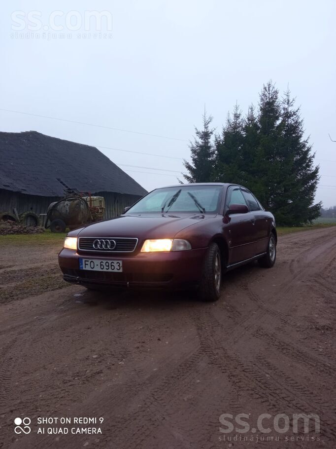 Pārdod Audi A4 ejošā kārtībā bez tehniskās apskates. Rūsa un vizuāli defekti