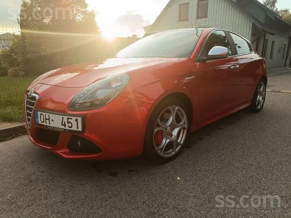 Alfa-romeo Pārdodu Alfa Romeo Giulietta 2.0 Jtmd 170hp, ar au