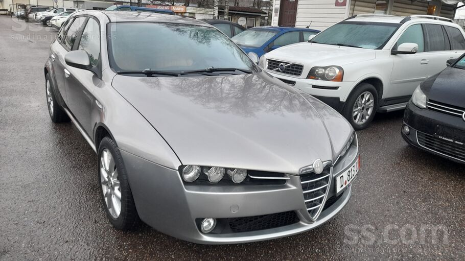 Alfa-romeo No Vācijas. Ideālā stavokļī. Iespējams līzings un 