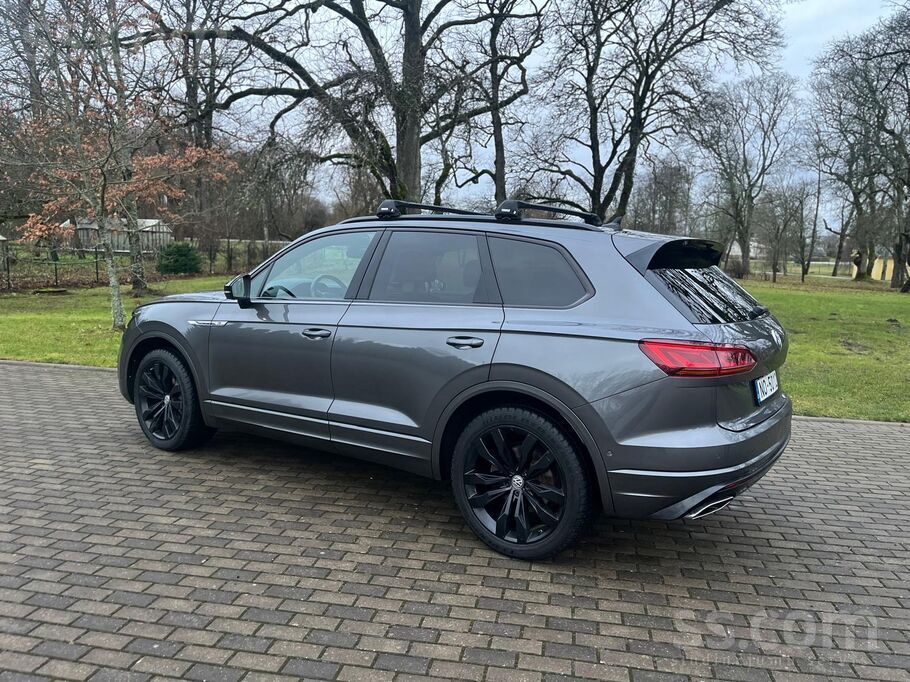 Volkswagen VW Touareg 3x R-Line Black Shadow 4x4 3.0D 210Kw V