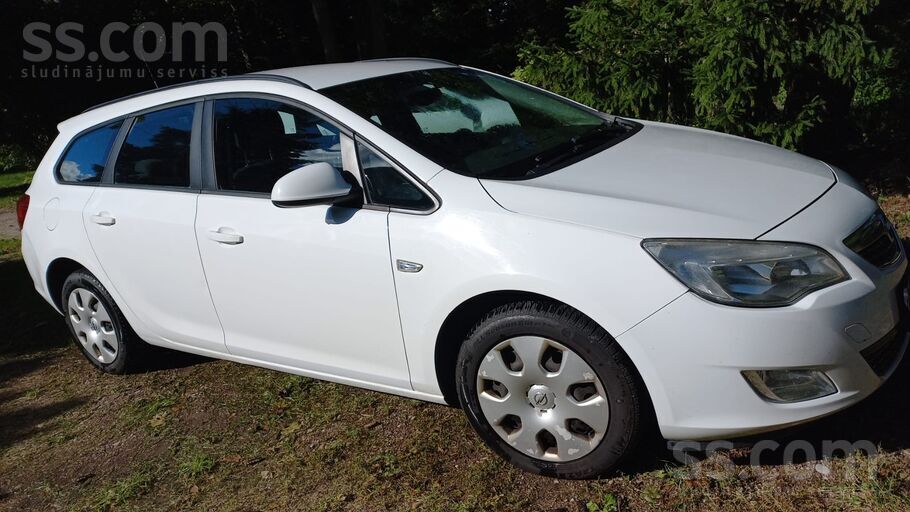 Opel 2012. gada 1.7 Tdi Opel Astra Sports Tourer ar aps
