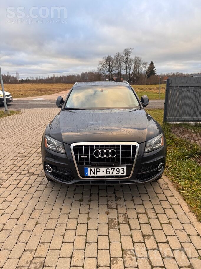 Audi Pārdošanā tiek piedāvāts Audi Q5, 2012. gada izlai