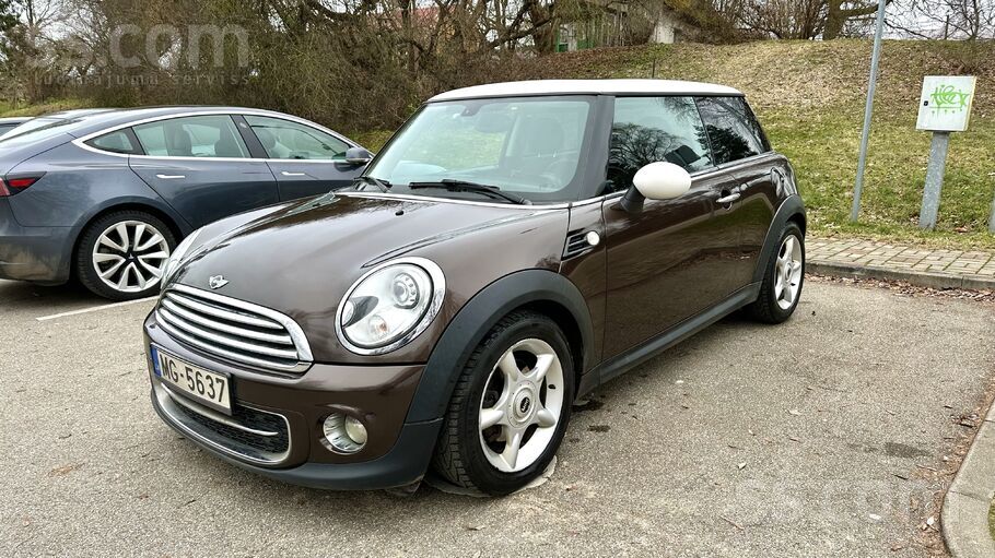 Mini Mini Cooper D R56 (2012), hot-chocolate metallic, 