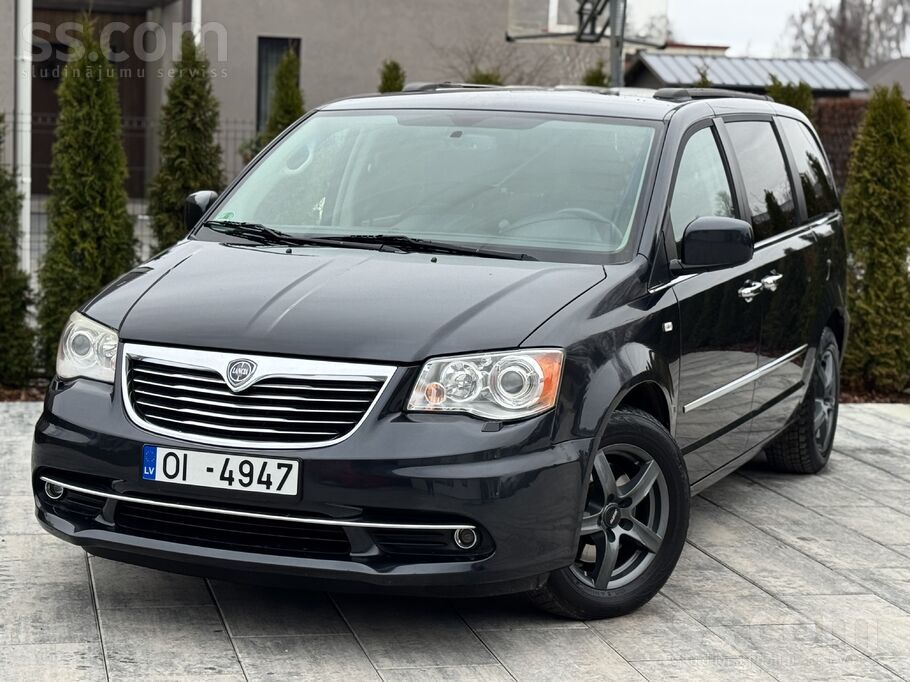 Lancia Lancia Voyager 2.8 dīzelis 130kw