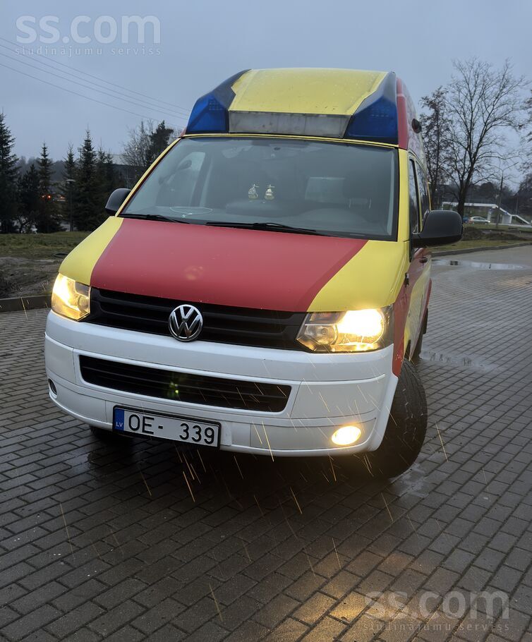 Volkswagen Продаю VW Transporter T5 2011 года, полный привод 
