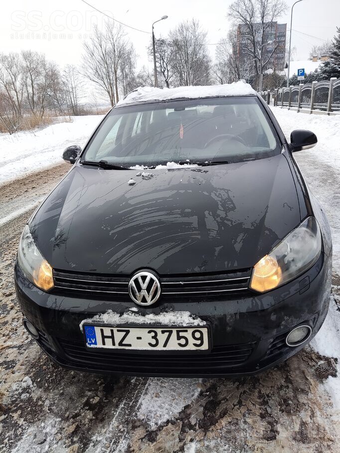 Pardodu VW Golf6 ekonomisks motors 2.0d ar 6 atrumiem, prieksejo sedeklu aps