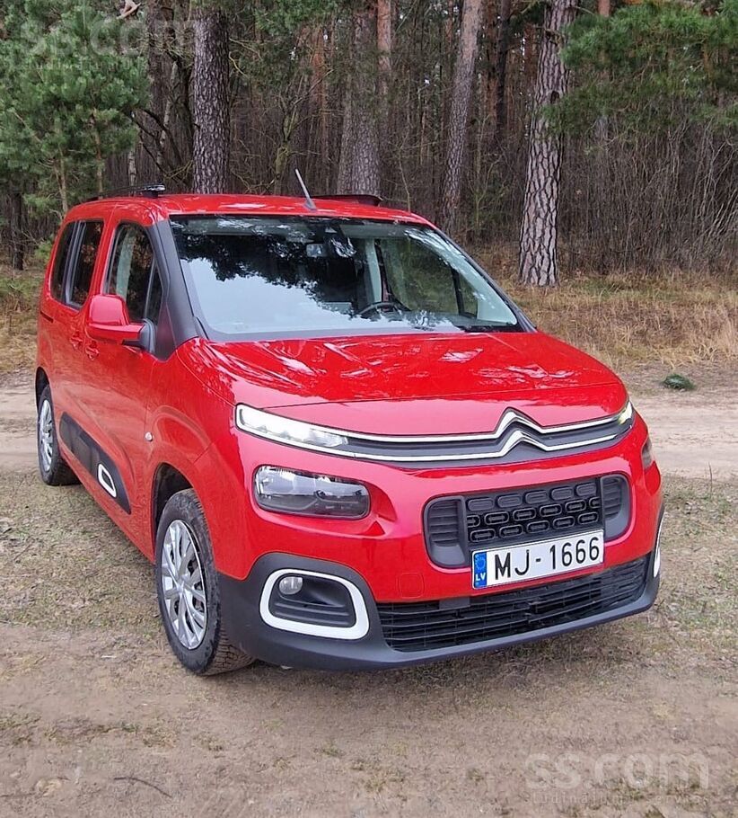 Ekonomisks auto ideālā kārtībā. Pirkts Latvijā pie oficiāla dīlera. Viens sa