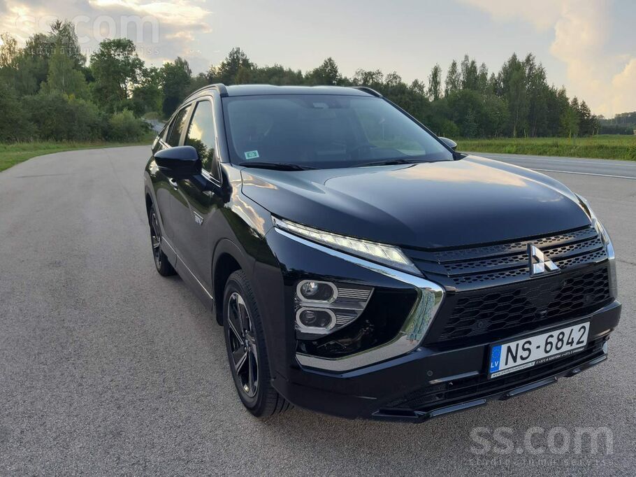 Mitsubishi eclipse cross 4wd phev 2.4l +navi