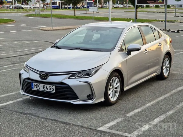 Toyota Pārdodu Toyota Corolla Active – uzticamu, ekonomis