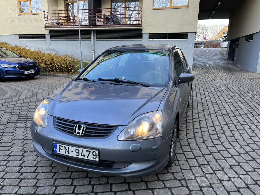 Honda Продаю Honda Civic с новым техосмотром. 