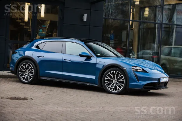 Porsche Taycan 4 Cross Turismo 350kw/476zs. 
Auto pirkts jauns Latvijā. Vie