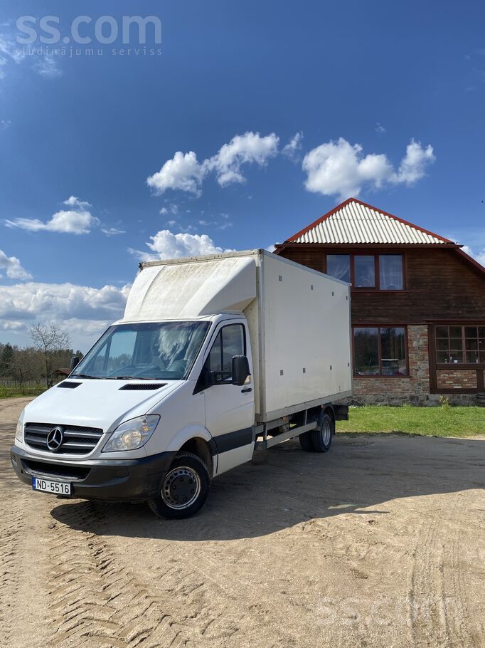 Mercedes Pārdod Mercedes Benz Sprinter. Auto ieguldījumus n