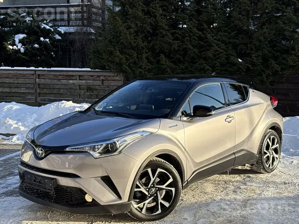 Toyota Tikko ievests Ch-R Hybrids no Itālijas