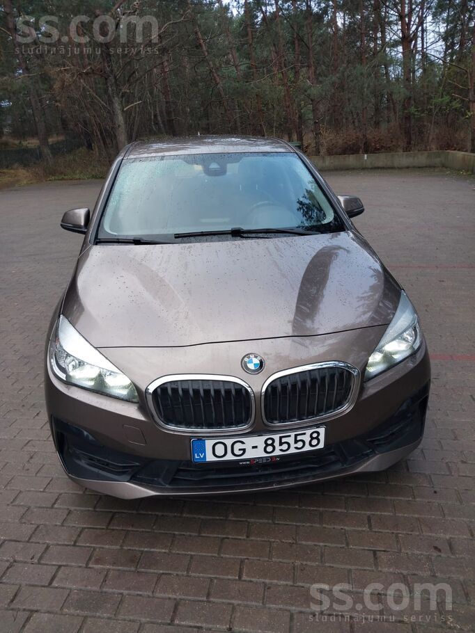 Pardodu BMW Active Tourer dizelis automats. Apskate lidz 2027 gada ortobrim.
