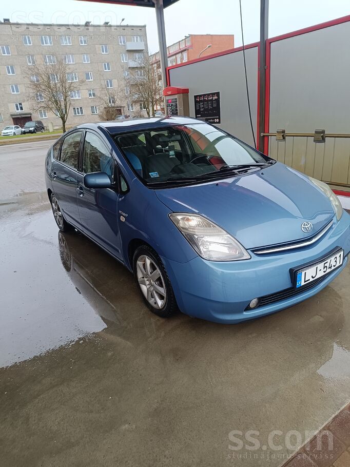 Paldies auto, godam kalpo. Bet ir jau cits auto, tādēl tirgojās.