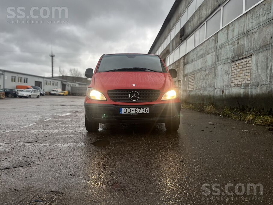 Mercedes Vito ir labā tehniskā stāvoklī, automašīnā 7+1 sēd