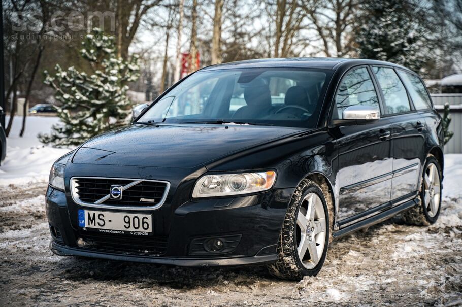 Volvo Pārdod Volvo V50 2.0 dīzelis, 100 kw, R-Design, ma