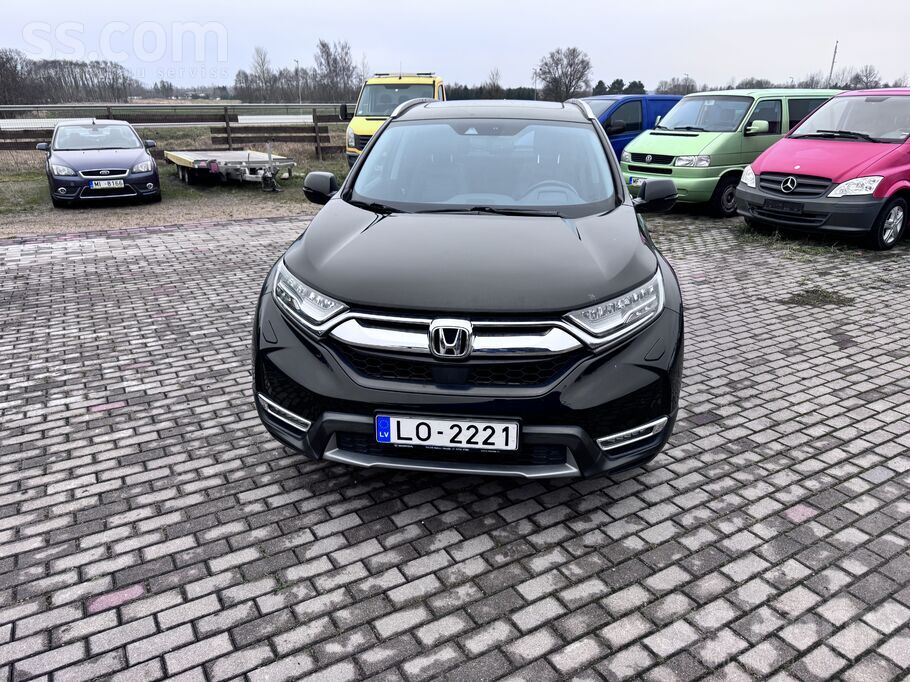 Pārdodas Latvijā braukts Honda C-Rv, 4X4, 1.5 benzīns, 142kw/193zs, oriģināl