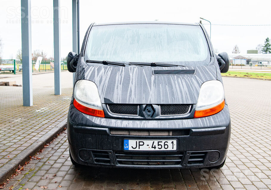 Renault Renault Trafic 2.5 (Dīzeļdegviela) 99Kw/135Zs