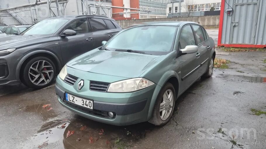 Pārdod ļoti ekonomisku auto Renault Megane 1.6 83 kW benzīns/gāze (5, 50 €/1