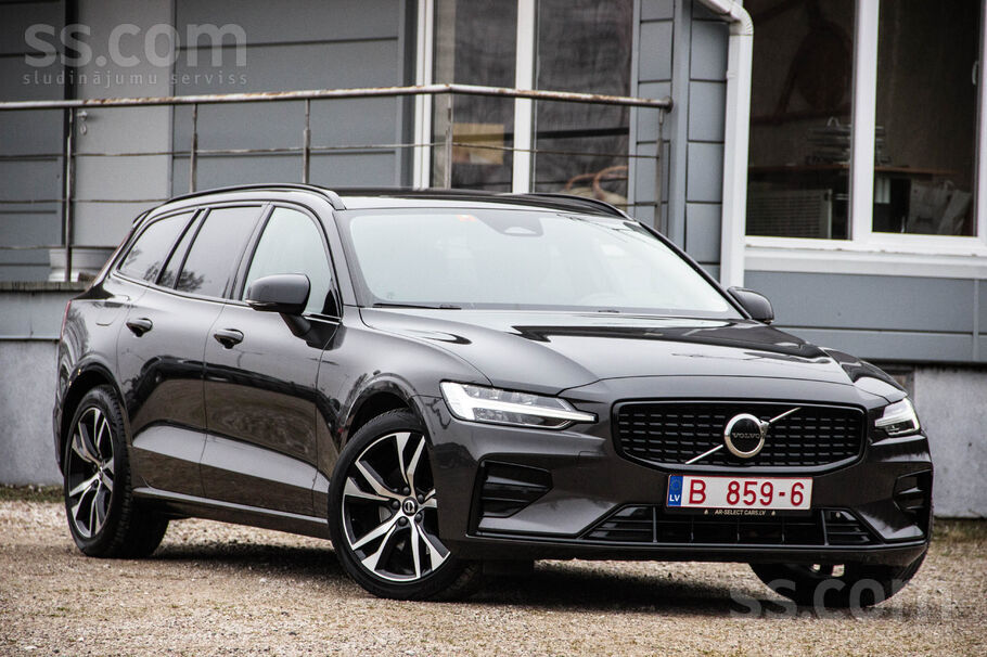 Volvo V-60 R-Design Dark Plus Facelift 2.0 B4-197 z/s Benzīns-Mhev Hibrīds.