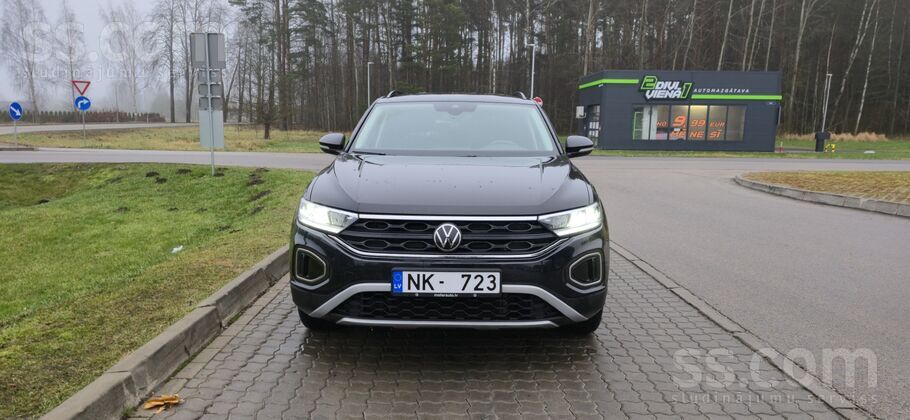 Pārdodu Volkswagen T‑Roc 1.5 Tsi Gpf Life (2023. gada modelis).
Auto iegād