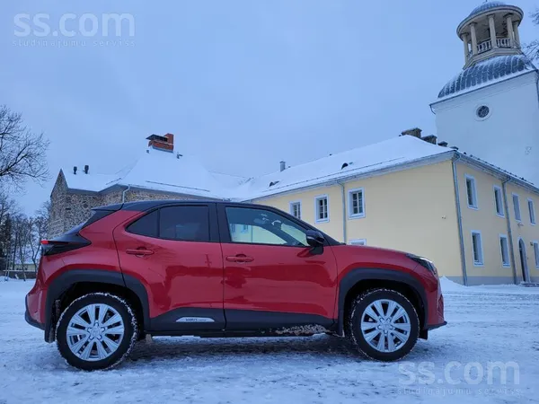 Toyota Yaris Cross Hybrid Crossover 1.5 Hybrid Dynamic Fo
