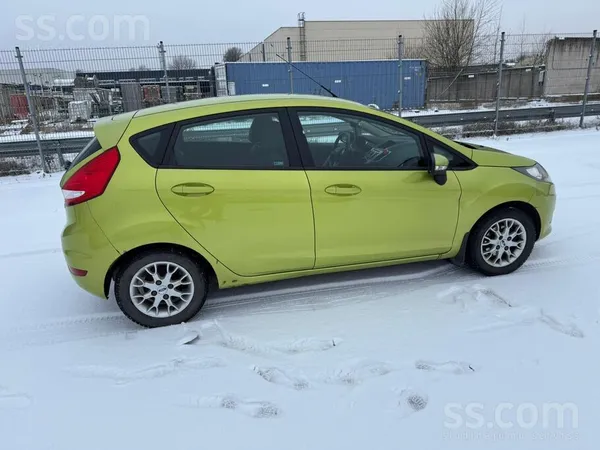 Ford Pārdodu Ford Fiesta, pirmā reģistrācija 2013. gadā