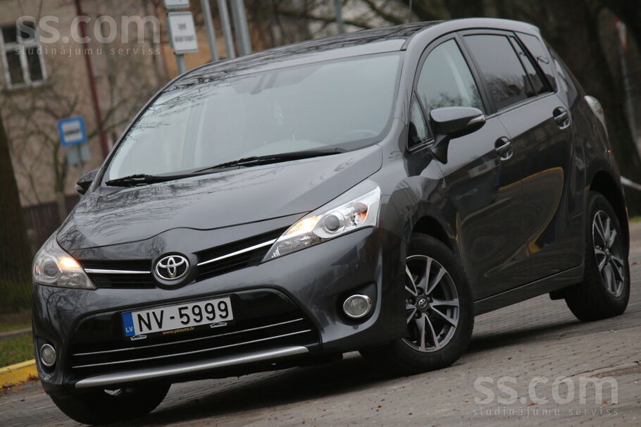 Toyota Toyota Verso 2.0 D-4D 91kw 7 vietas.