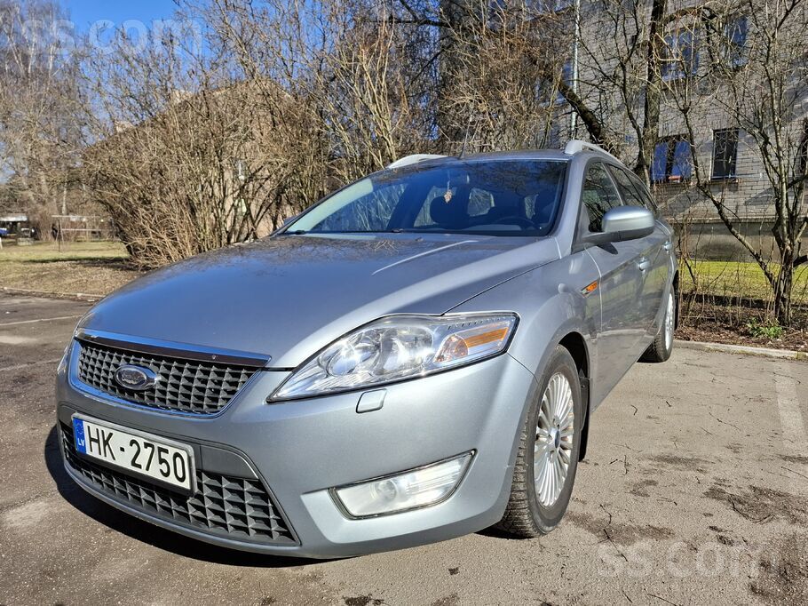 Ford Pārdodu Ford Mondeo 2.0 dīzelis. Auto pirkts Latvi